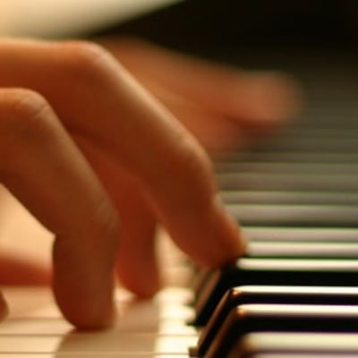 Online Music Lessons from Lesson Adventures